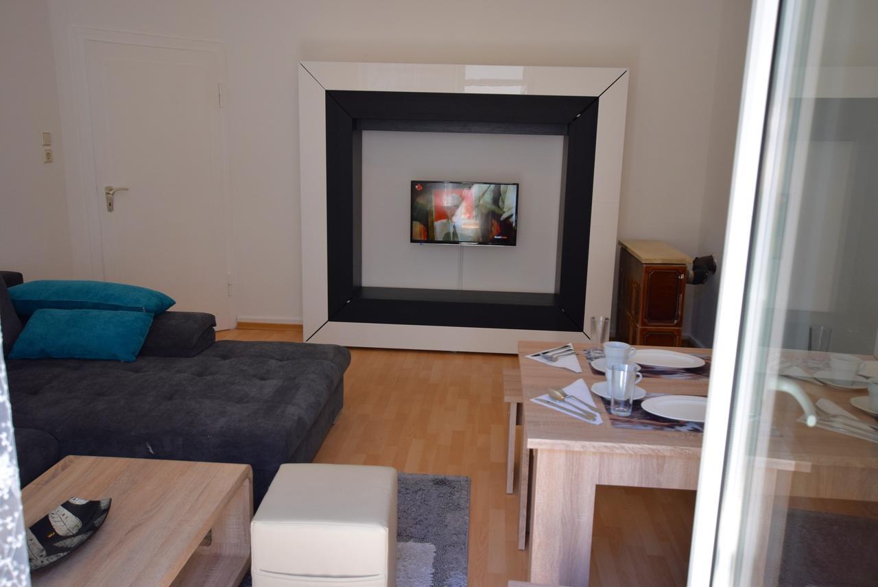 Apartment Ostendplatz Stuttgart Exterior foto