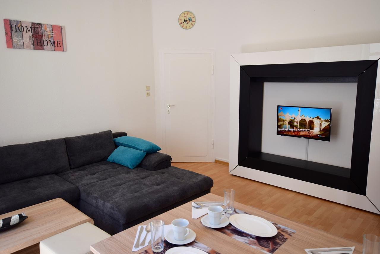 Apartment Ostendplatz Stuttgart Exterior foto